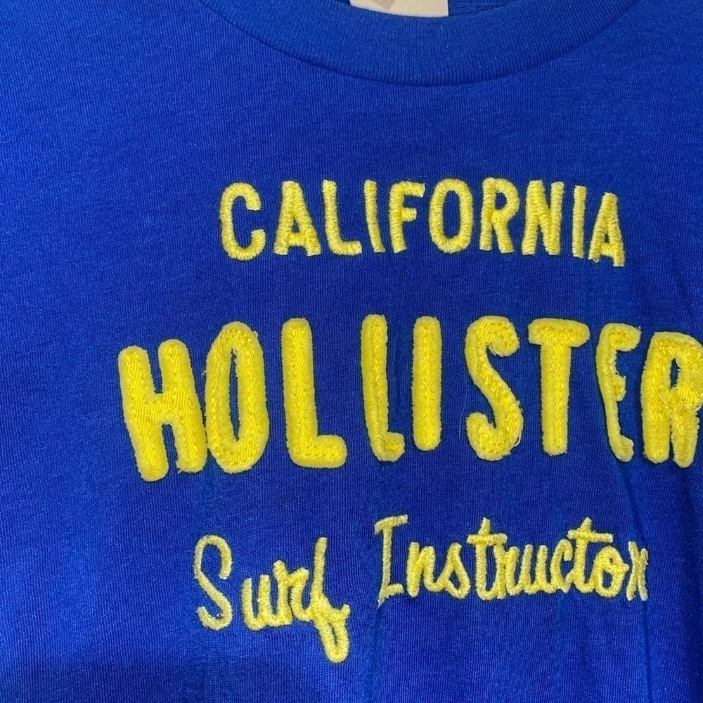 Hollister California Surf Instructor T-Shirt - Picture 3 of 6
